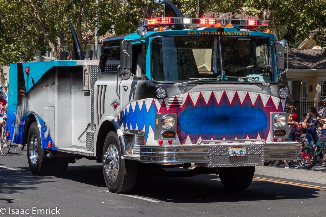 Parade 30